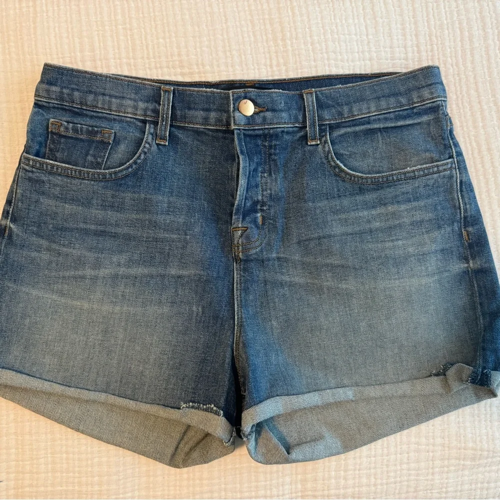 [J BRAND] Gracie High-Rise Cuffed Denim Shorts in ‘Jagger’ - Picture 7 of 11